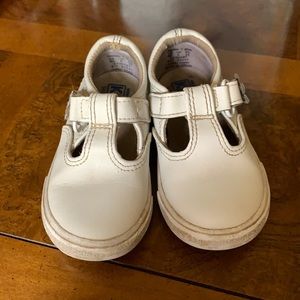 Keds white size 6 Velcro shoes